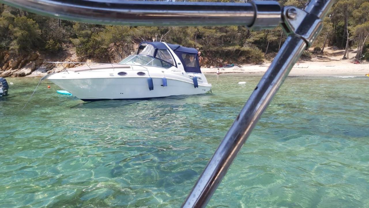 Hebergement Insolite Sur Un Bateau A Quai Hotel Ла Лонд-ле-Мор Екстериор снимка
